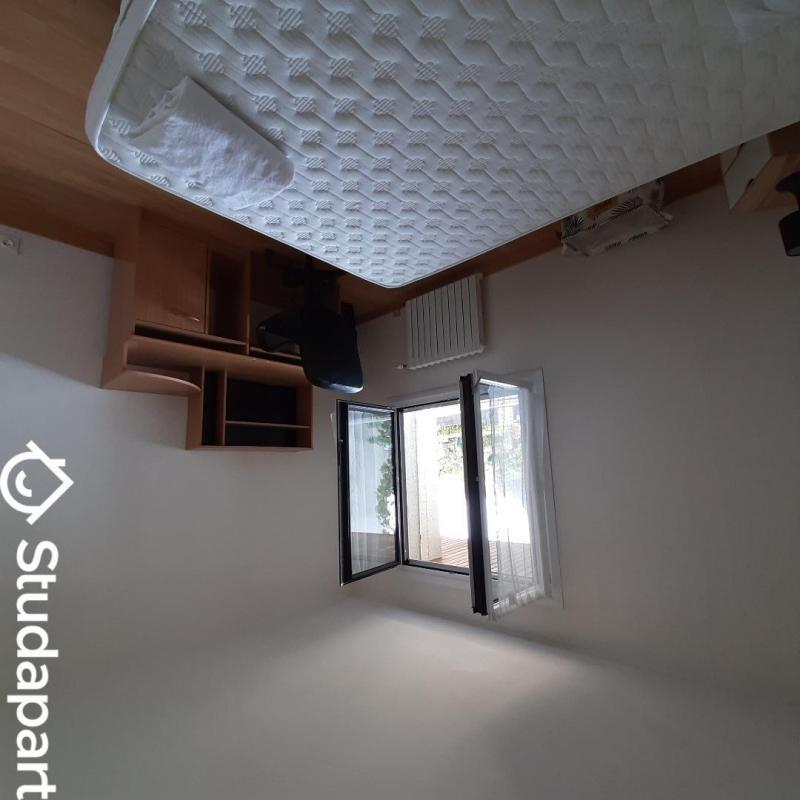 Chambre - 11 m² - 1 pièce