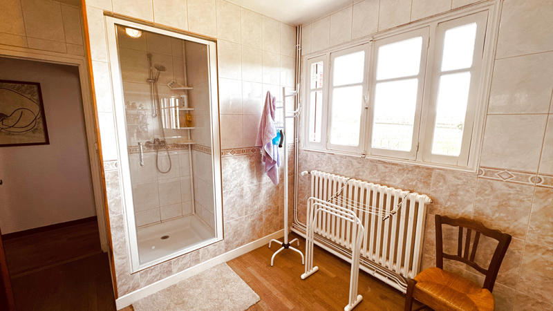 Maison - 198 m² - 6 pièces