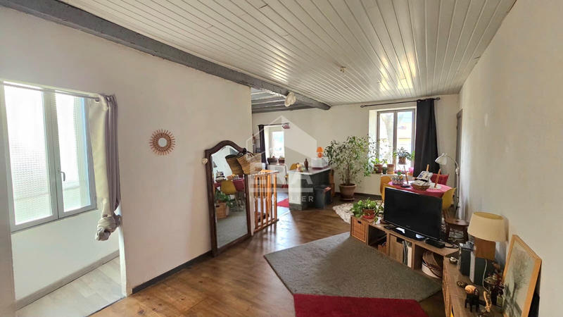 Immeuble - 6 pièces