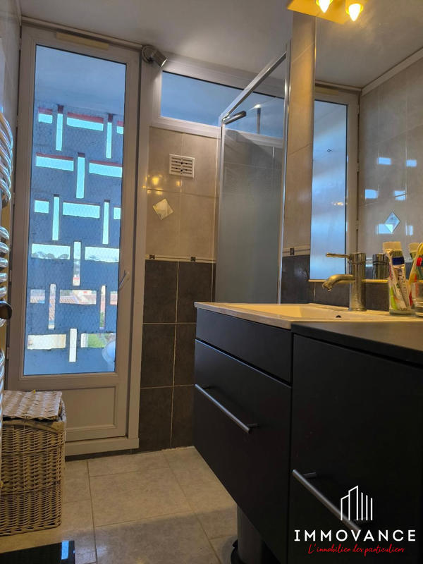 Appartement - 70 m² - 3 pièces