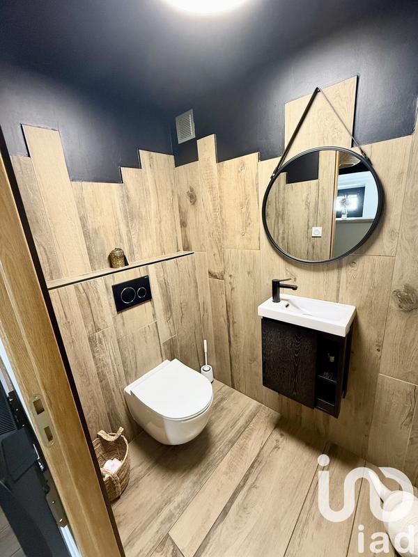 Maison - 203 m² - 5 pièces