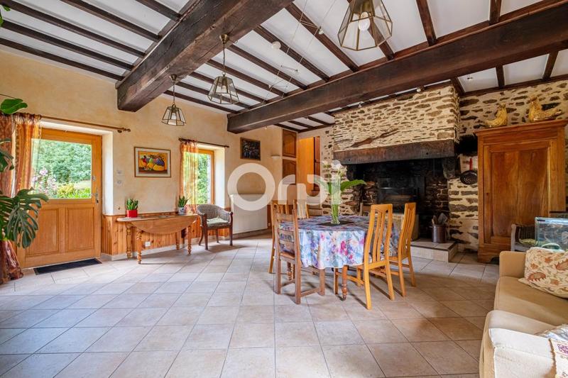 Propriété - 361 m² - 10 pièces