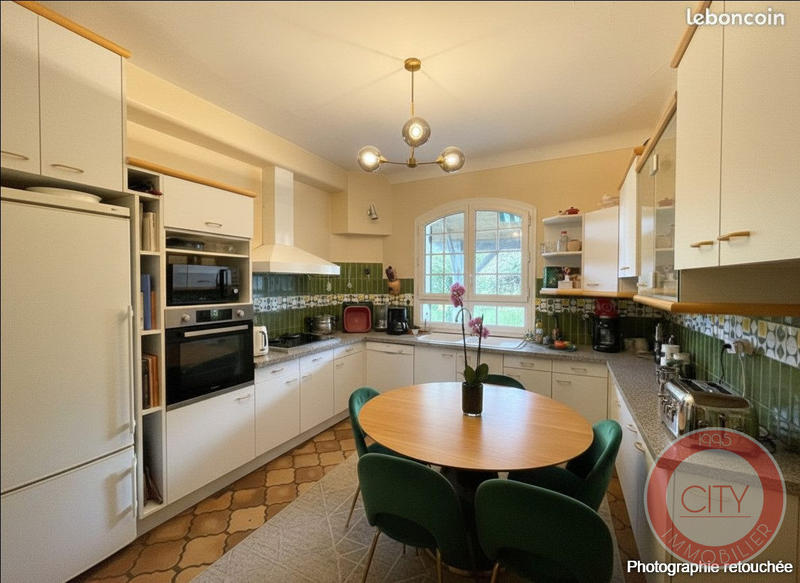 Maison ancienne - 190 m² - 7 pièces