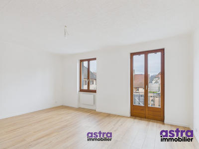 Appartement - 93 m² - 4 pièces