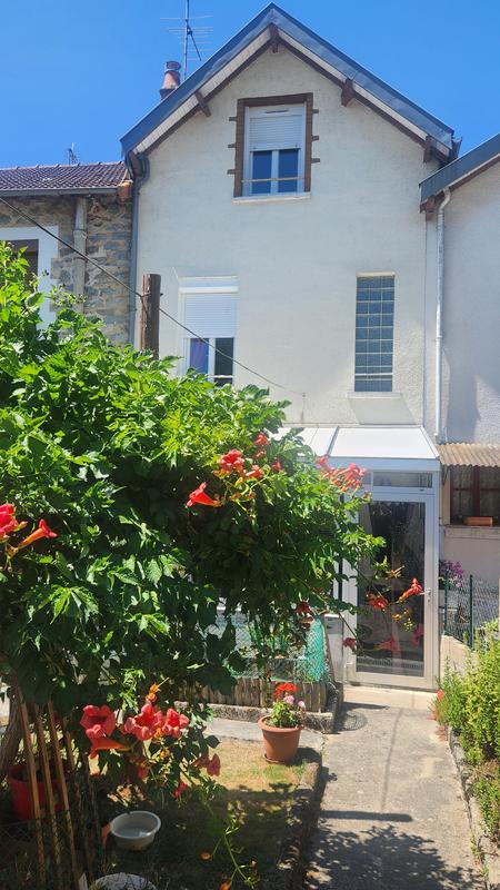 Maison - 100 m² - 6 pièces