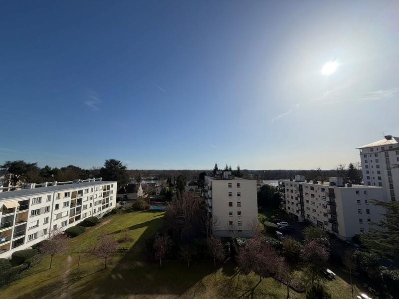 Appartement - 65 m² - 4 pièces