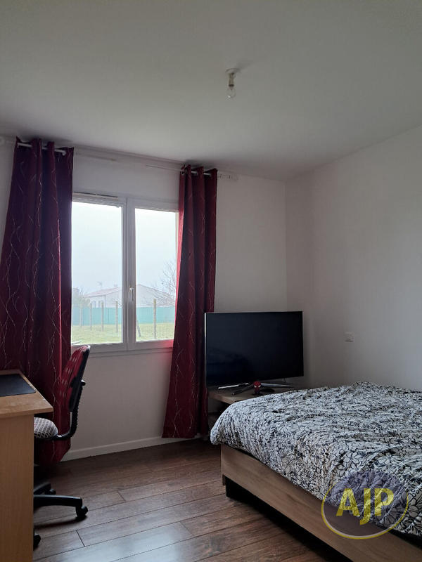 Maison - 99 m² - 4 pièces