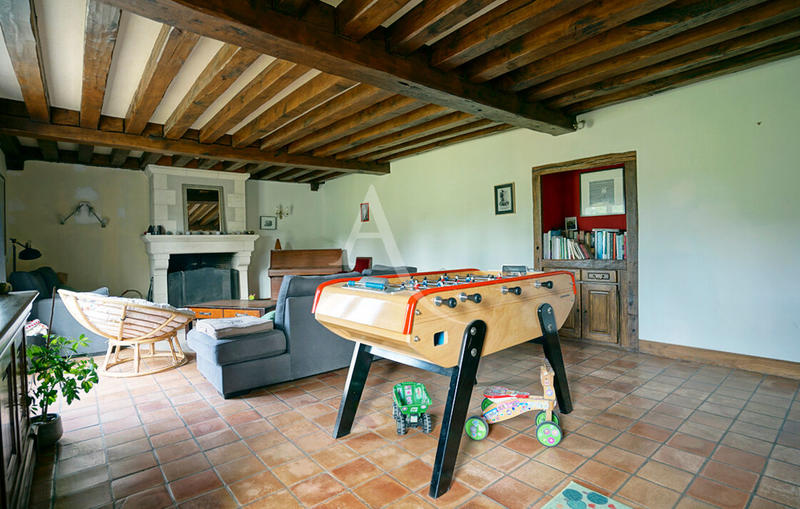 Maison - 216 m² - 7 pièces