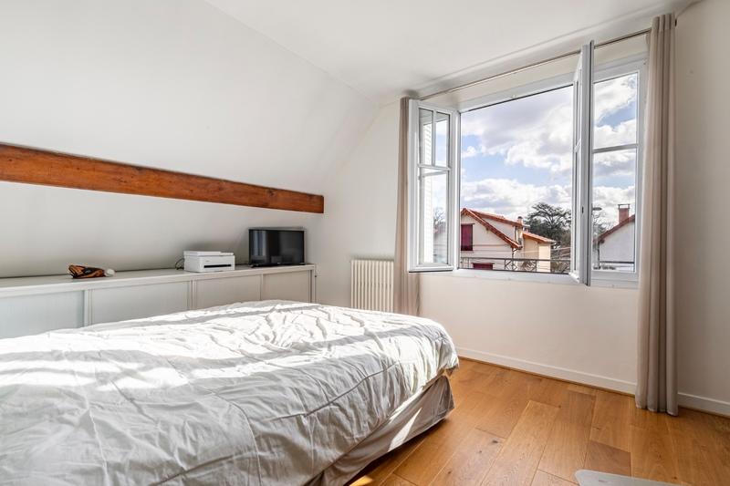 Maison - 201 m² - 7 pièces