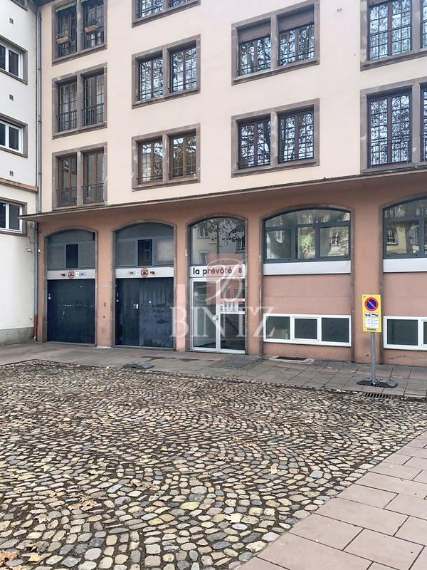 Parking / Garage - 15 m²