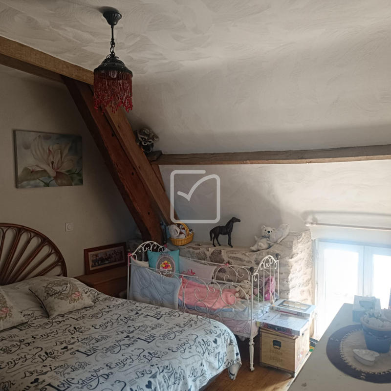 Propriété - 161 m² - 6 pièces