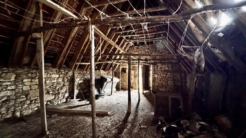 Grange - 75 m² - 3 pièces