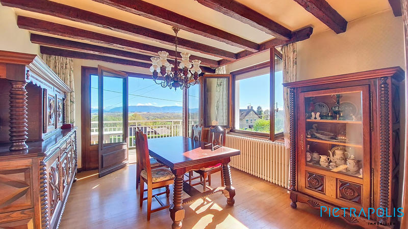 Maison - 170 m² - 8 pièces