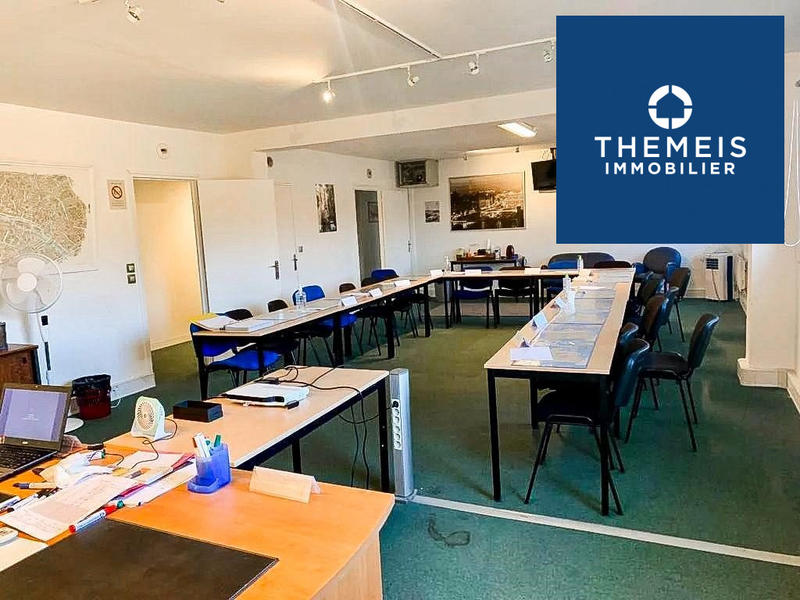 Local commercial - 120 m² - 2 pièces