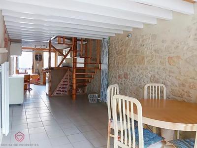 Maison de village - 76 m² - 4 pièces