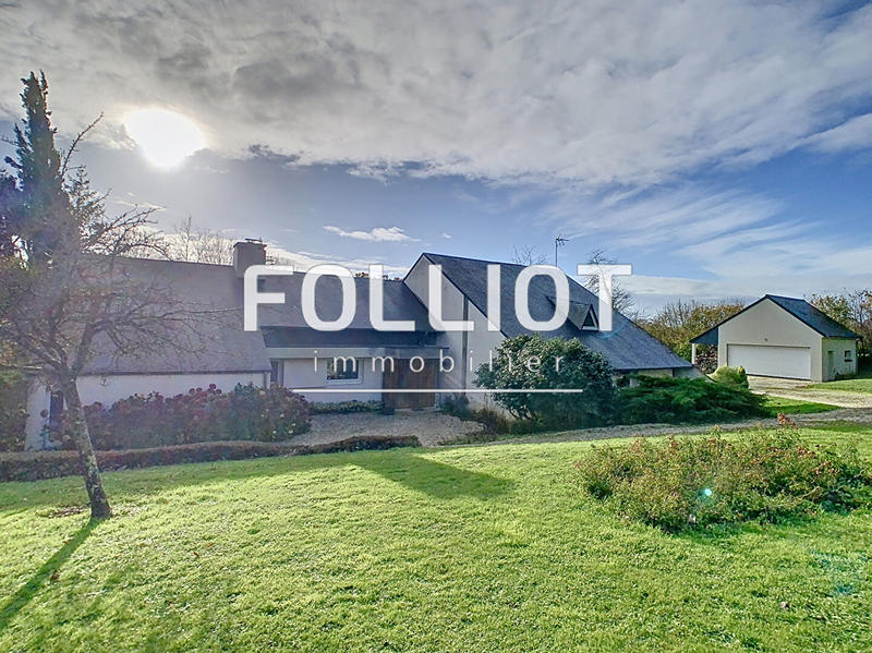 Maison - 275 m² - 6 pièces