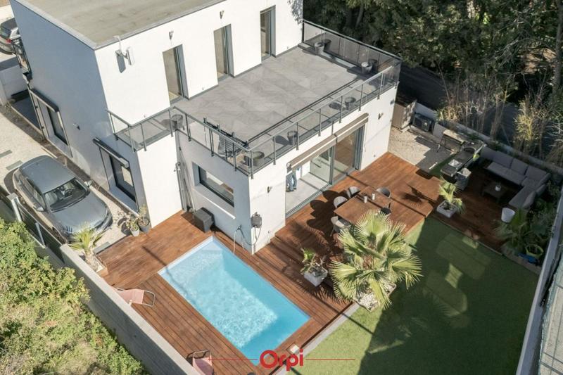 Maison - 120 m² - 4 pièces
