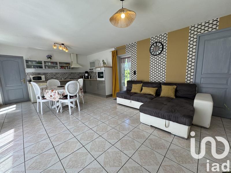 Maison - 203 m² - 9 pièces