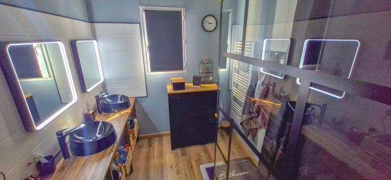 Maison - 95 m² - 5 pièces