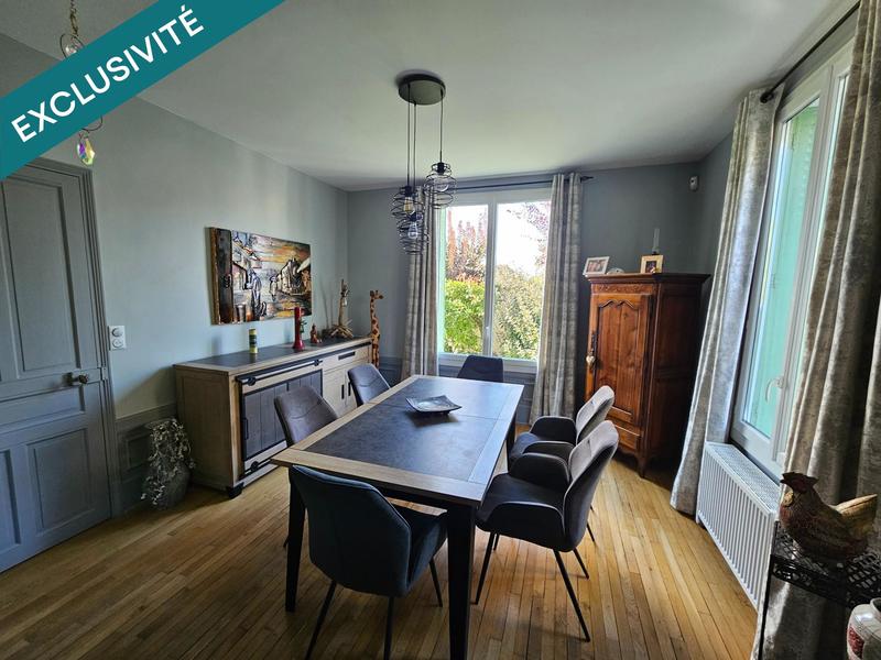 Maison - 220 m² - 9 pièces