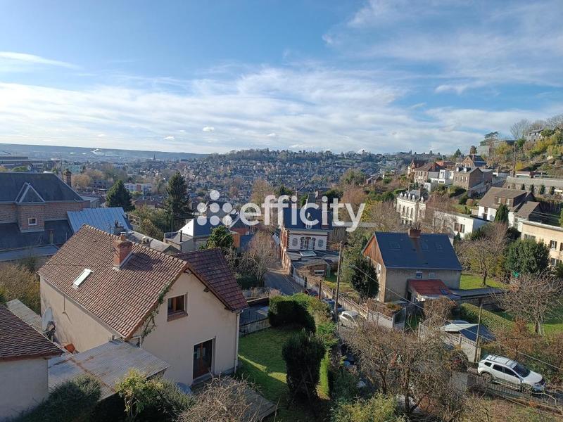 Maison - 140 m² - 7 pièces