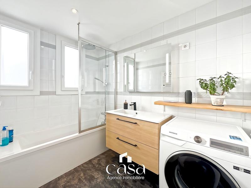 Appartement - 84 m² - 5 pièces