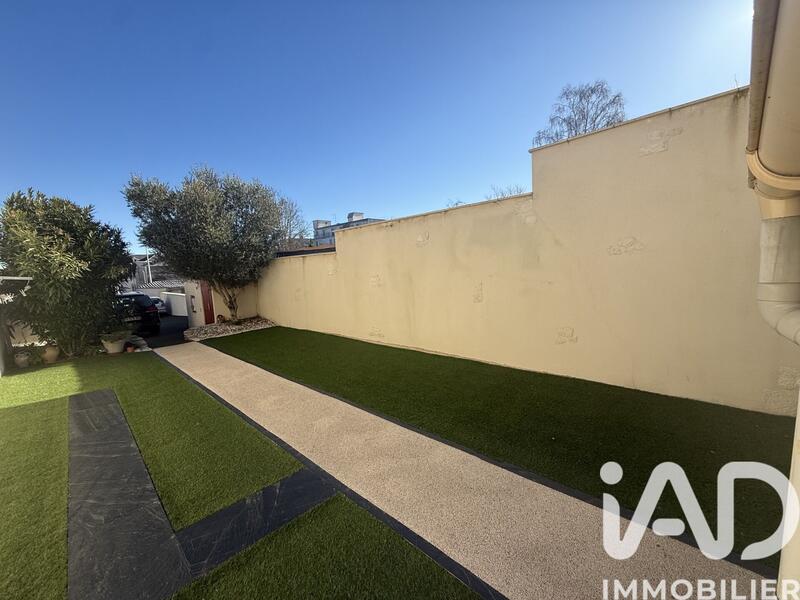 Maison - 121 m² - 5 pièces