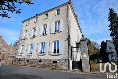 Maison - 435 m² - 15 pièces