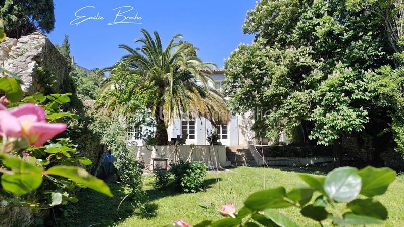 Maison de maîtres - 190 m² - 10 pièces