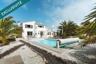 Maison - 200 m² - 6 pièces