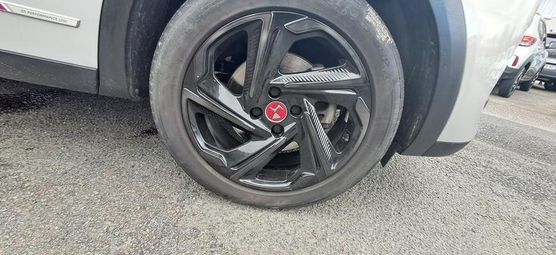 Ds Ds 3 Crossback BlueHDi 130 Eat8 Performance Line