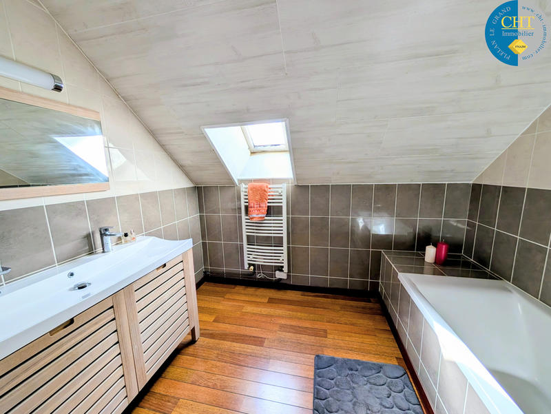 Maison - 115 m² - 5 pièces