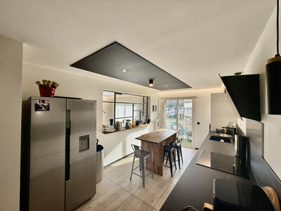 Appartement - 145 m² - 5 pièces