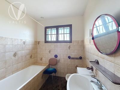 Maison - 154 m² - 8 pièces