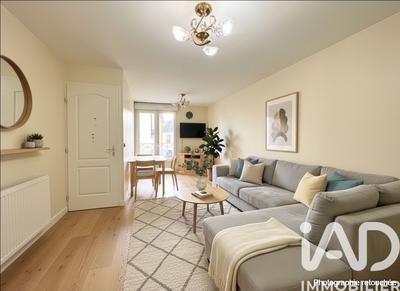 Maison - 203 m² - 10 pièces