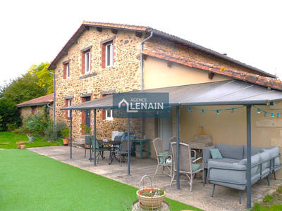 Maison - 265 m² - 7 pièces