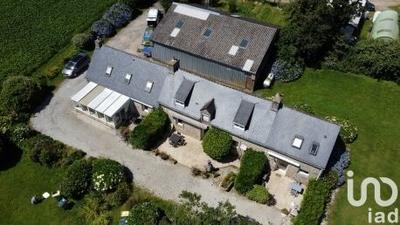 Maison - 180 m² - 11 pièces