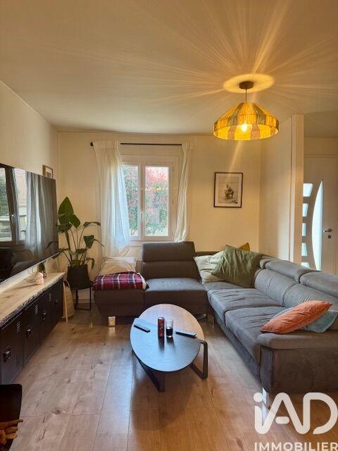 Maison - 88 m² - 4 pièces