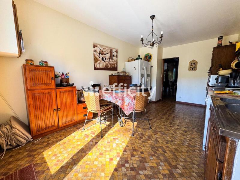 Maison - 145 m² - 5 pièces