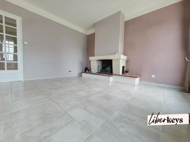 Maison - 186 m² - 7 pièces