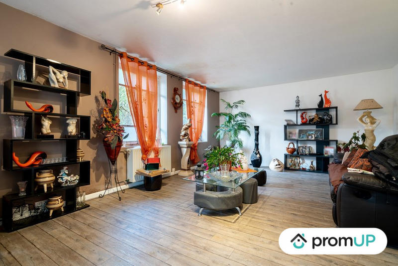 Maison - 346 m² - 18 pièces