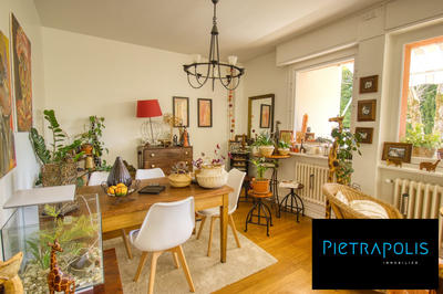 Appartement - 85 m² - 4 pièces