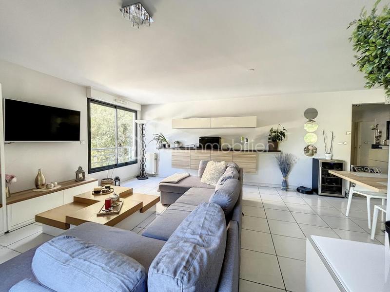 Appartement - 101 m² - 4 pièces