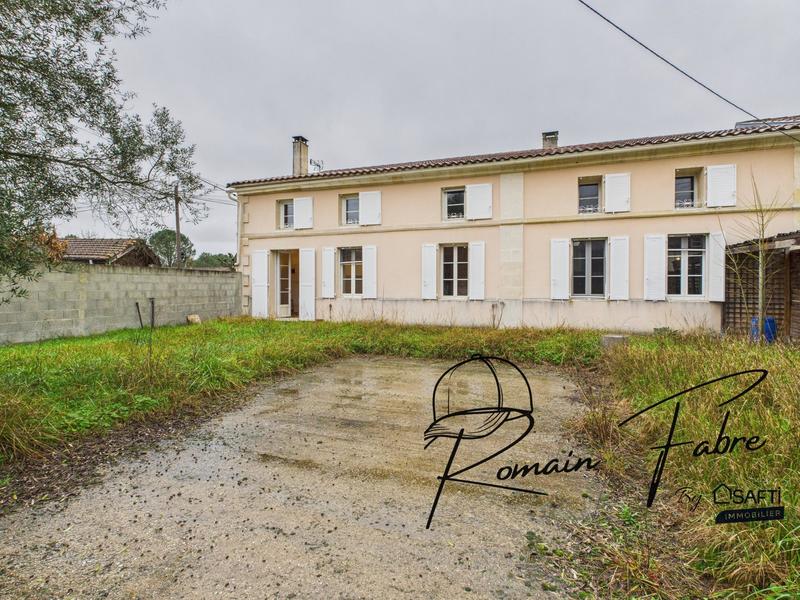 Maison - 275 m² - 9 pièces