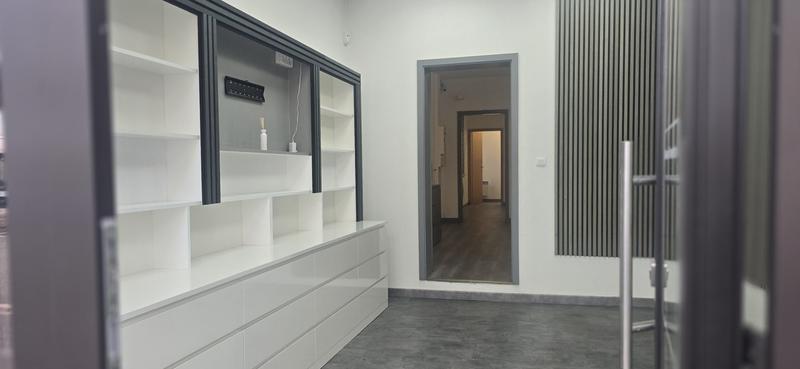 Local commercial - 48 m² - 3 pièces