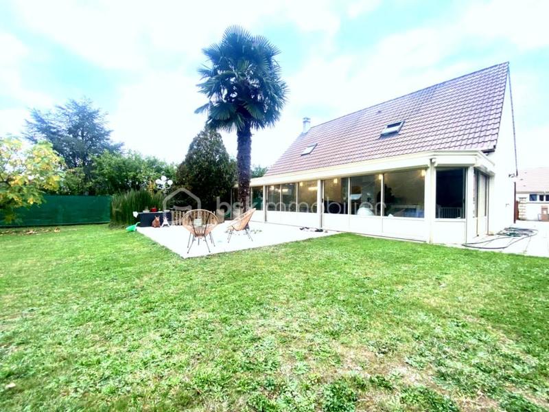 Pavillon - 155 m² - 6 pièces