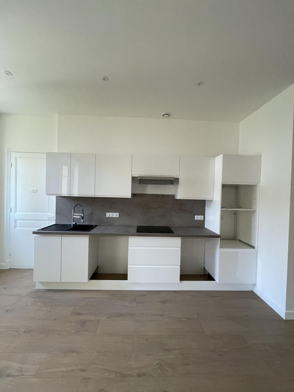 Appartement - 97 m² - 4 pièces