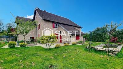 Maison - 418 m² - 10 pièces