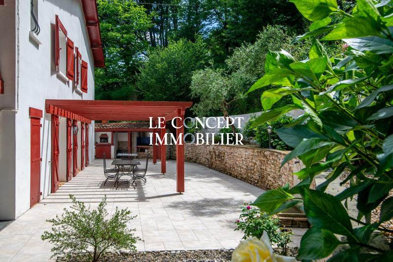 Maison - 190 m² - 6 pièces