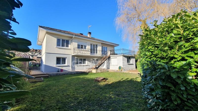 Maison - 151 m² - 6 pièces